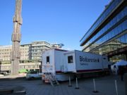HMK Bilcon leverer mobil blodbank til Karolinska i Stockholm
