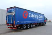 Lastas har leveret ti nye gardintrailere til Esbjerg Gods A/S 