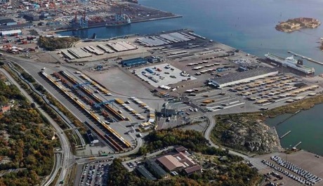 Nordens største havn indvier ny kombiterminal