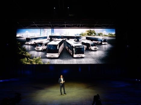 Mercedes-Benz giver bybusserne stødet