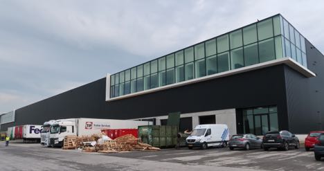 Nyt distributionscenter i Greve har fået sin første nye lejer