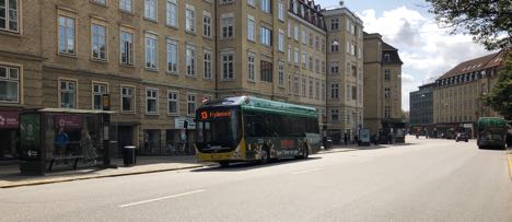 Elektriske busser kørte med passagerer under indvielsen