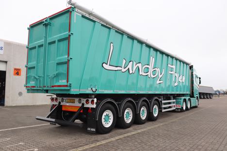 Vognmand fra Sydsjælland tipper med ny trailer