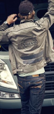 Klæder skaber folk - Volvo Trucks er mere end lastbiler