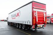 Virksomhed p� Lolland k�rer ud med en ny tre-akslet gardintrailer