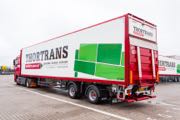Transportfirma har mbler i boksen