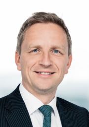 Rednings-koncern mister sin ambulance- og branddirektr