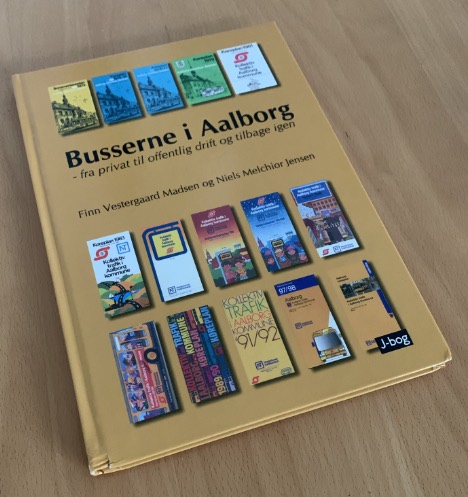 Forfattere med samlet 75 års erfaring med kollektiv trafik præsenterer bog om busserne i Aalborg
