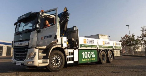 Elektrisk lastbil med kran skal levere byggematerialer til kunder i Kbenhavn