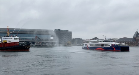 Hurtig ø-færge er kommet i gang