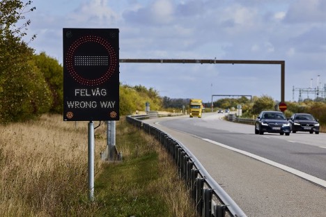 Dynamiske skilte skal stoppe spøgelsesbilister ved Øresundsbron