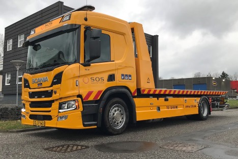 Autohjælp i nord tager vejhjælpsbil fra Sverige i brug