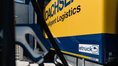Store og små biler hos tysk transportkoncern skal udlede mindre CO2