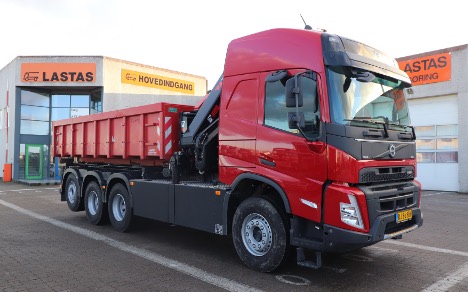 Gartner planter ny fire-akslet forvogn med kran og hejs på Sjælland