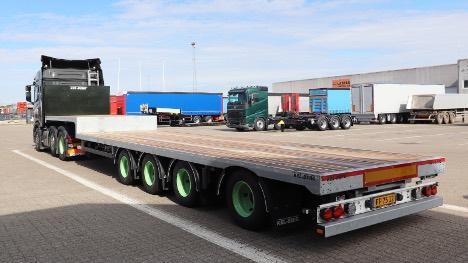 Vognmand fra Ishøj med rødder i 1800-tallet hentede nedbygget sværlasttrailer i Hedensted