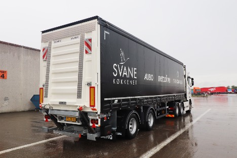 Vognmand hentede to-akslede med treakslede