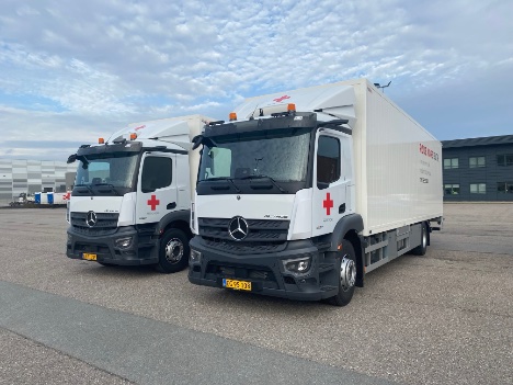 To stjerne og to kors er sendt op på vejene