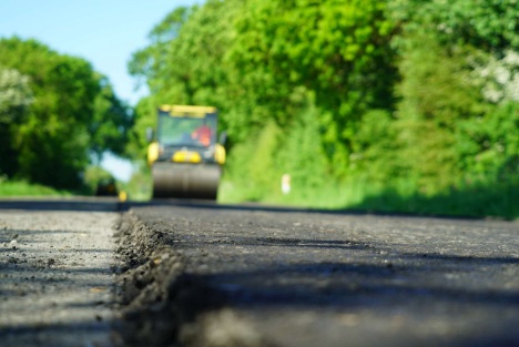 Vej-entreprenør skærer ned på CO2-udledningen