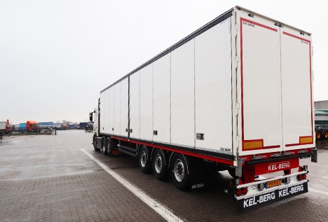 Bokstrailer kan læsses både bagfra og fra siden