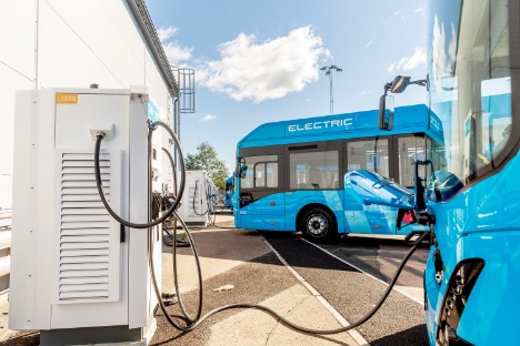Brugte batterier fra el-busser kan leve videre som stationære energidepoter