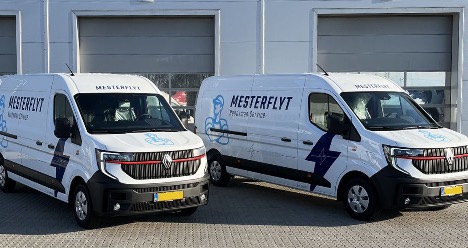 Mester flytter elektrisk med to Master-biler