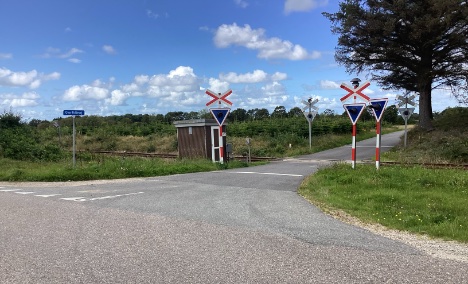 Midlertidig skiltning skal advare ved jernbaneoverkrsler