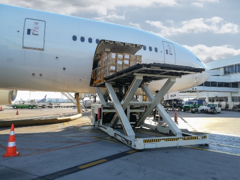Dansk-svensk post-koncern har midlertidigt sat visse forsendelser til USA og Puerto Rico på pause