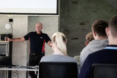 Fond donerer midler til efterskole for ordblinde