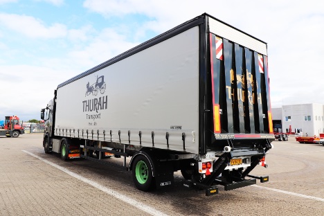 Vognmand i Ishj hentede ny citytrailer hjem fra Jylland