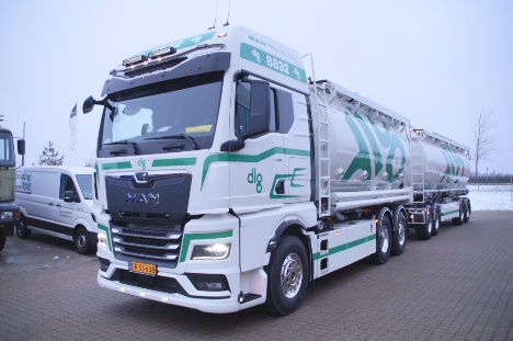 540 heste skal tr�kke fire-akslet anh�nger