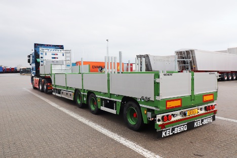 Sv�rlasttrailere med tre aksler kan tr�kkes ud og blive fire meter l�ngere