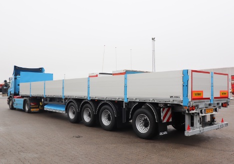 �ben trailer har fire aksler og truck-beslag bagerst